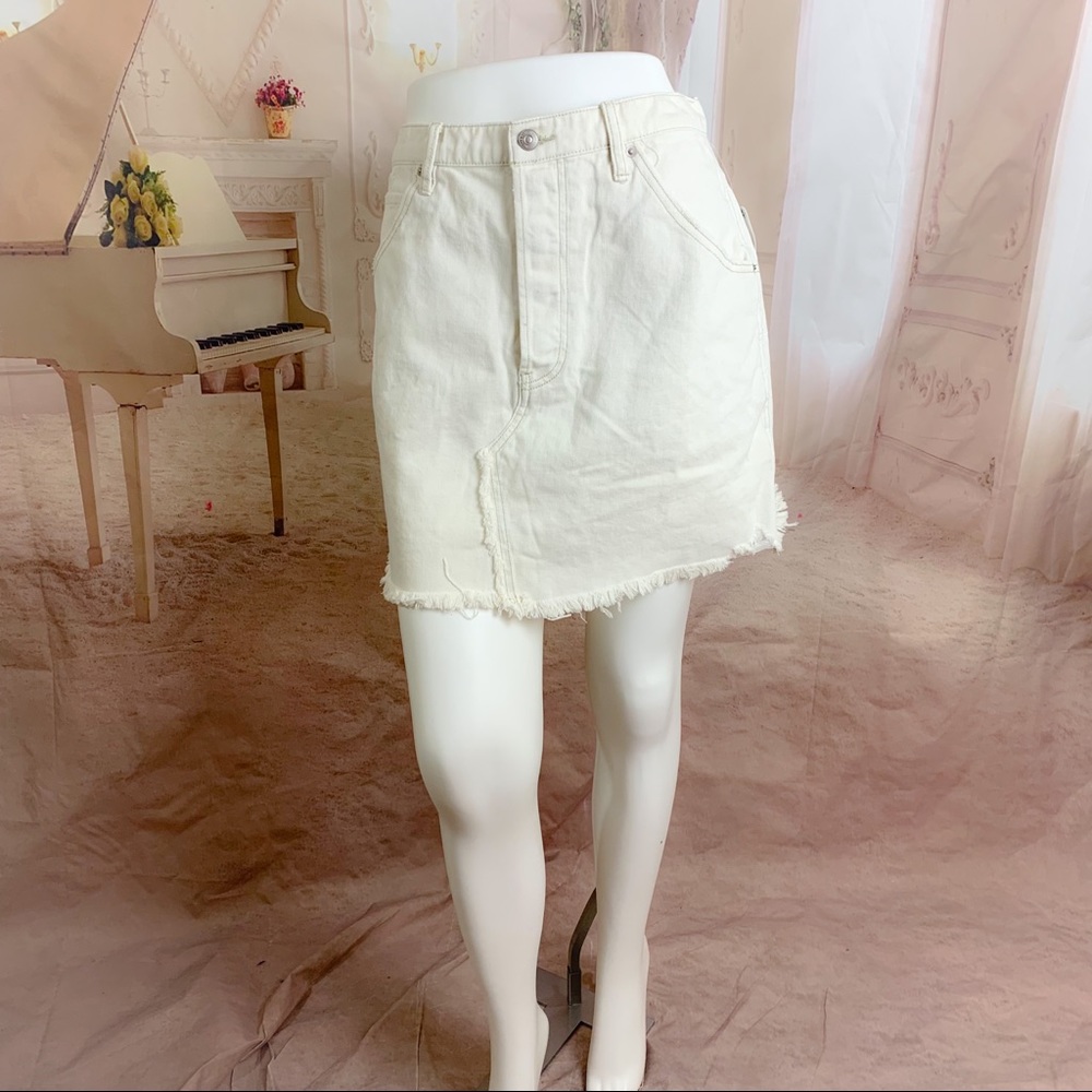 NEW Free People Brea Cutoff Skirt in Deco White - Picture 3 of 12